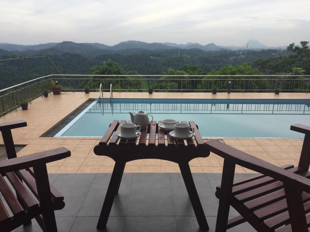 Lotus Villa Kandy Peradeniya Extérieur photo